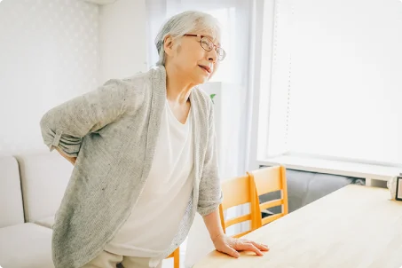 腰痛、背中・股関節の痛みイメージ